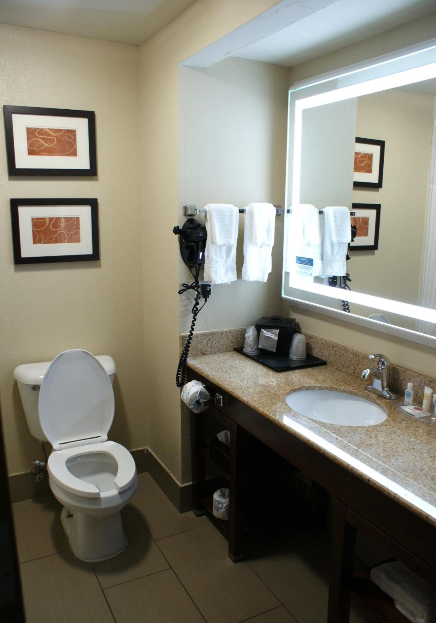 Comfort Hotel 2*